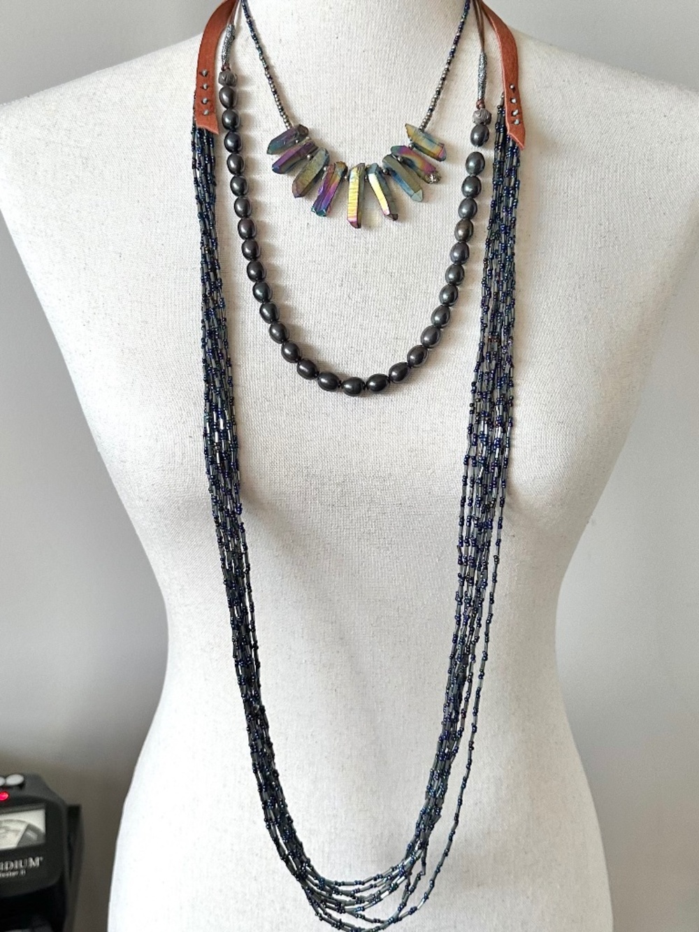 NWT Peyote Bird Free Spirit Multi-Strand Liquid Silver & Peacock Suede Necklace - Picture 7 of 8